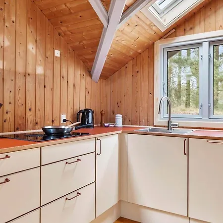 1524-aakirkeby-poserevaenget-5 * Vester Somarken