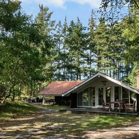1524-aakirkeby-poserevaenget-5 *