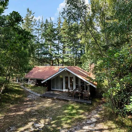 1524-aakirkeby-poserevaenget-5 Vakantiehuis *